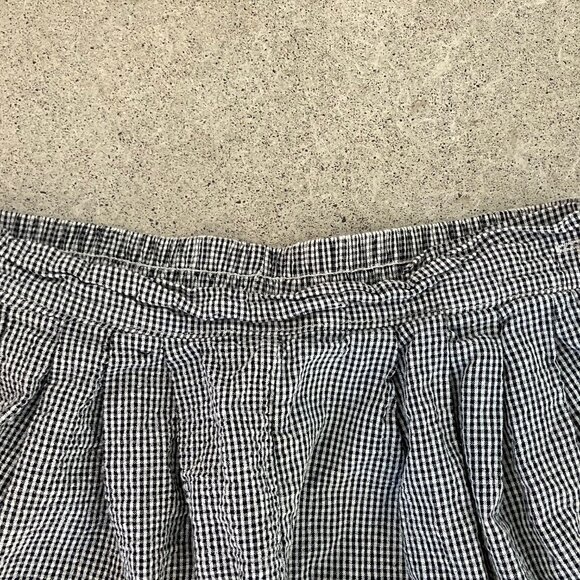 'No Saint' Seersucker Cotton Vest (wm M/S) and Pant (wm Med) Ensemble - Picture 3 of 10